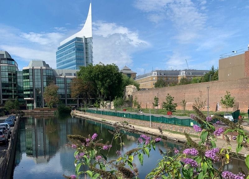 Feet first – walking in Reading